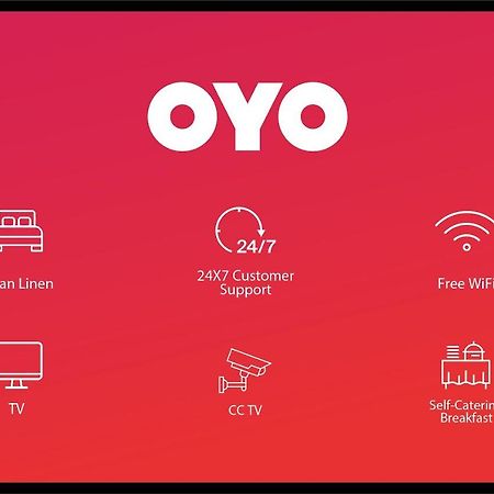 Oyo 2075 Hotel Kota Royal Exterior photo